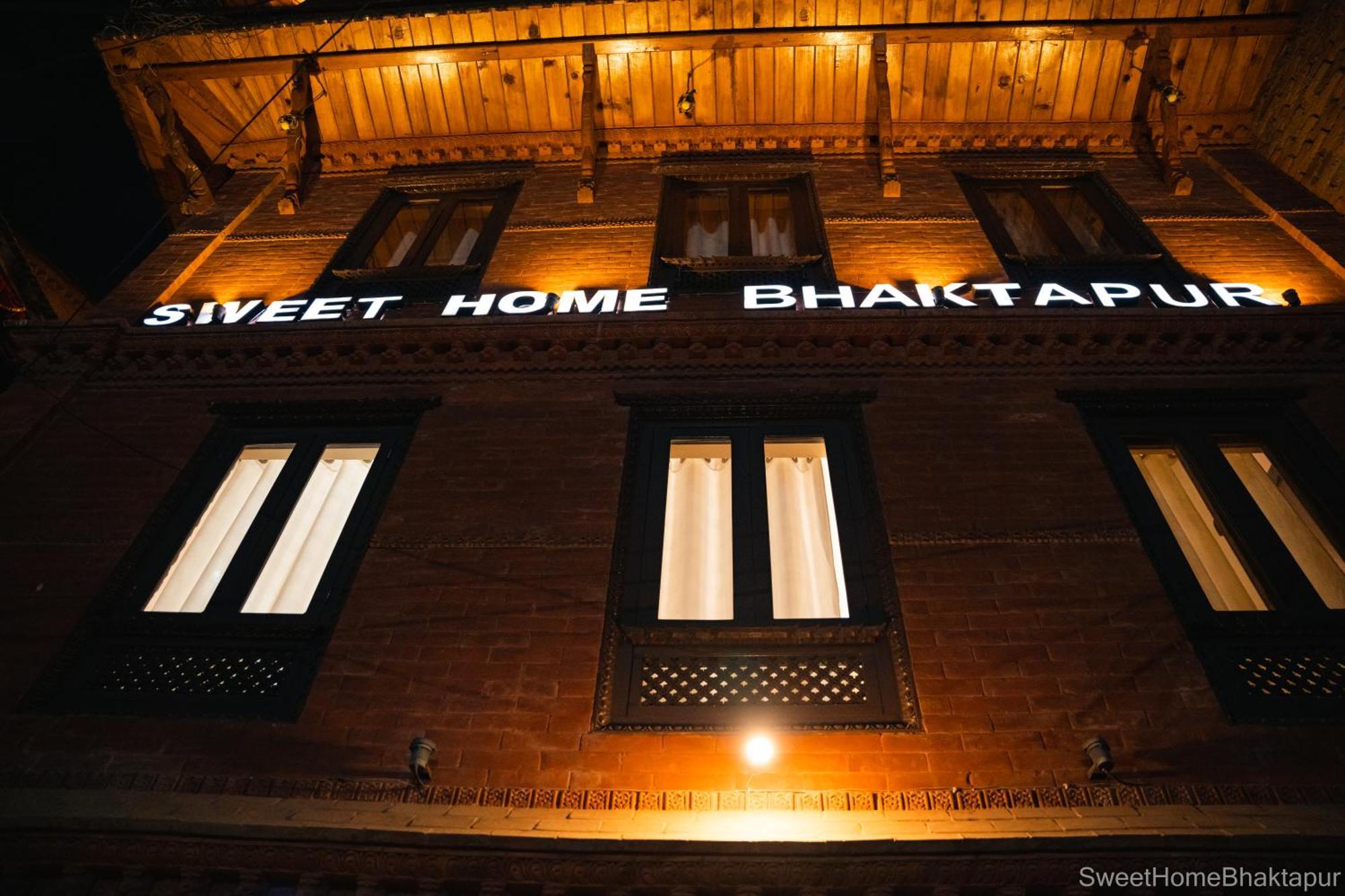 Hotel Sweet Home Bhatgoan Exteriör bild